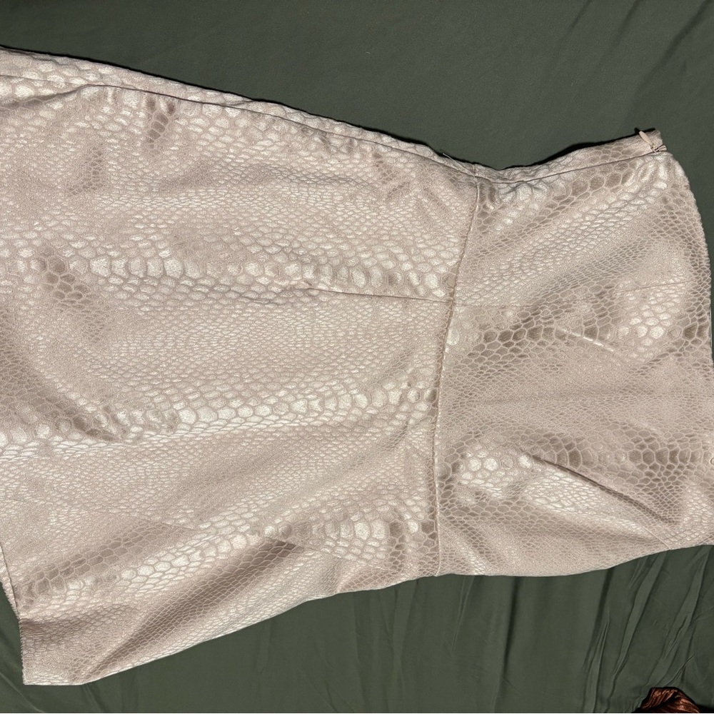 Elegant Cream Mini Dress